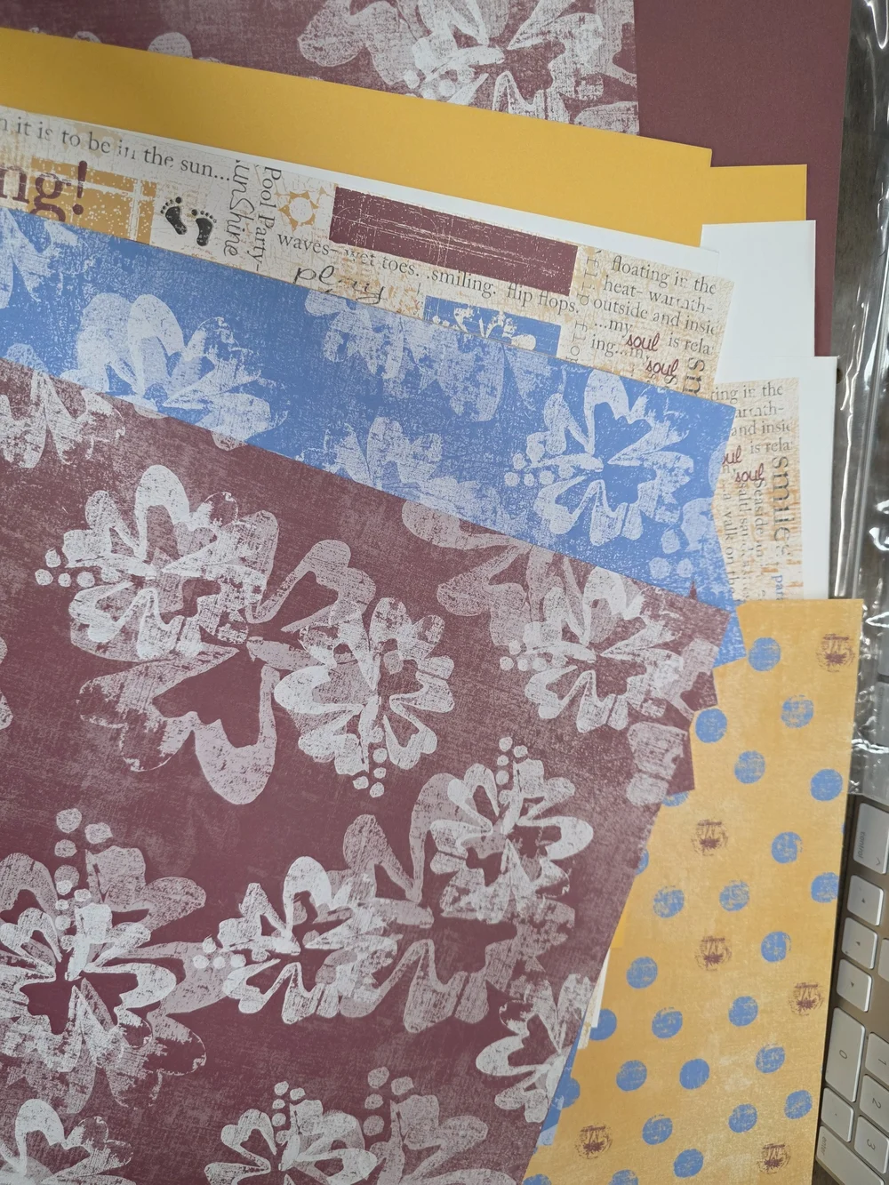 Close To My Heart Laid Back Paper Packet - Pink Floral